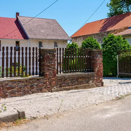 Delibab Vendeghaz Villa Szigliget Exterior photo