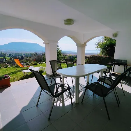 Delibab Vendeghaz Villa Szigliget Exterior photo