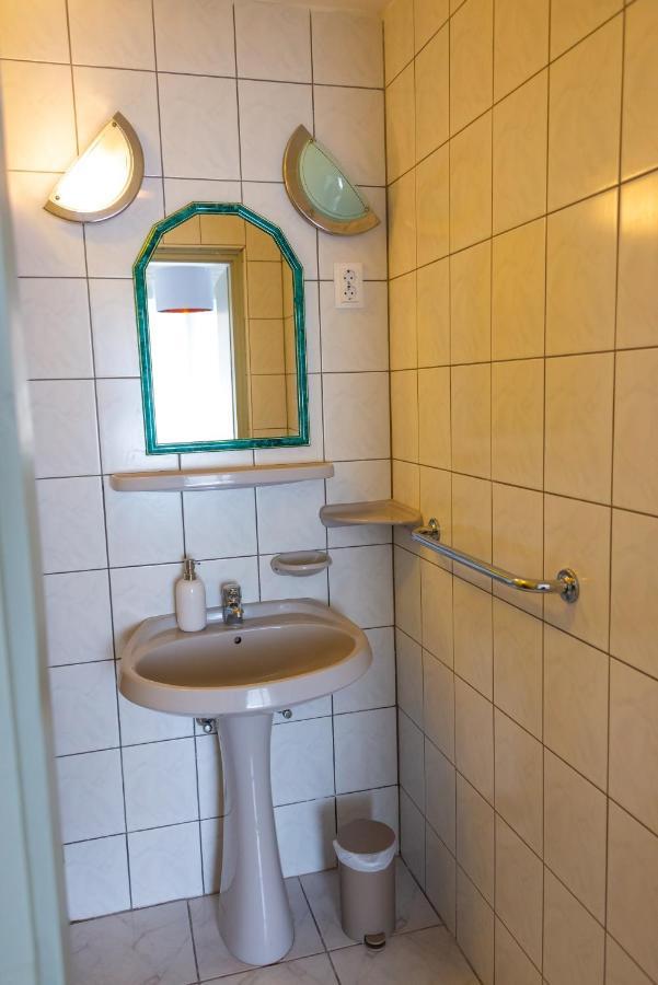 Delibab Vendeghaz * Szigliget